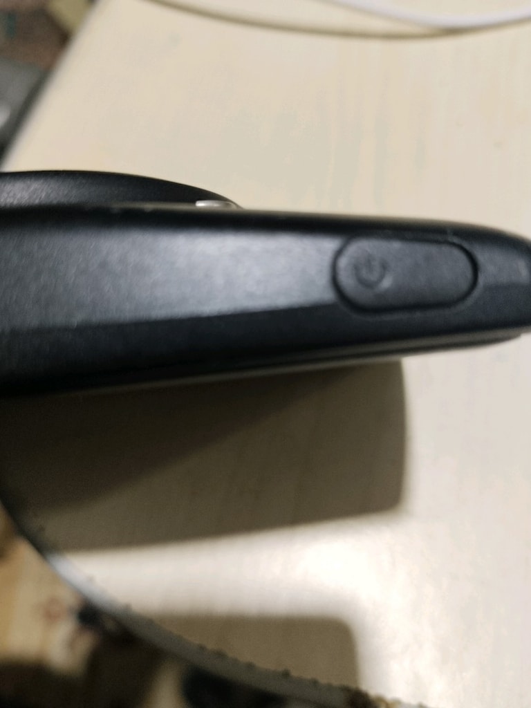 TEMİZ TOMTOM MARKA NAVİGASYON CİHAZI BATARYA DURUMU ORTA HALLİ - 8