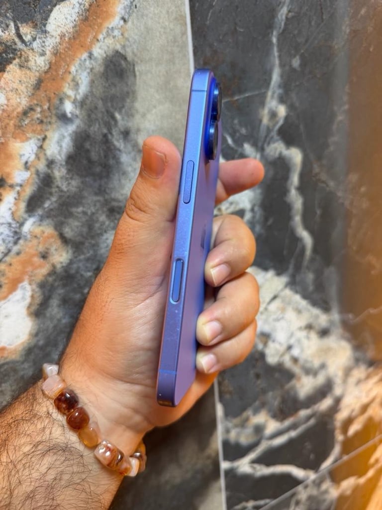 İphone 16 128 GB Eylül 2027 Garantili Türkiye Pil %94 Kutu Faturalı TR - 5