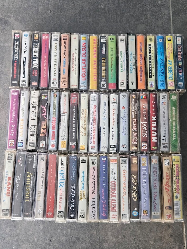 çeşitli sanatçılara ait müzik kaset albüm - 3