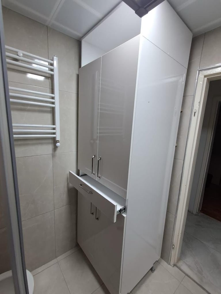 Özel Yapım Çamaşır & Kurutma Makinesi Üstü Banyo Dolabı - 4