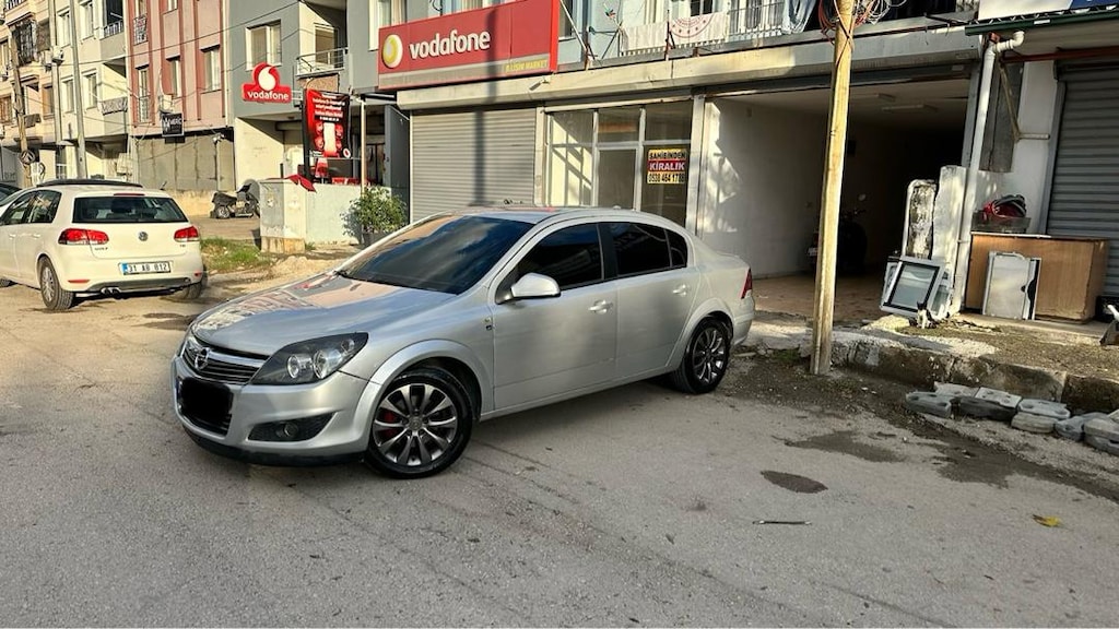 Opel Astra 2010 1.3Dizel 111.Yil Enjoy - 4