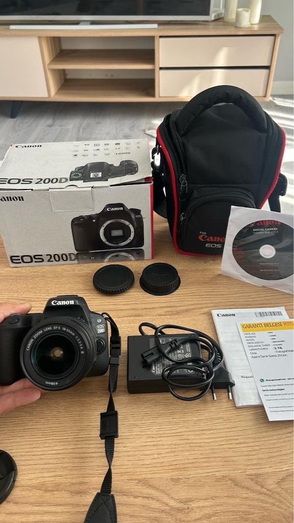 CANON Eos 200d - 10