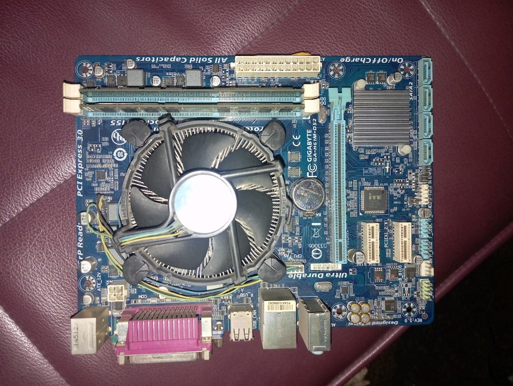 Gigabyte GA-H61M-DS2 Anakart + Intel İşlemci + Fan + RAM Seti (Sorunsu - 2