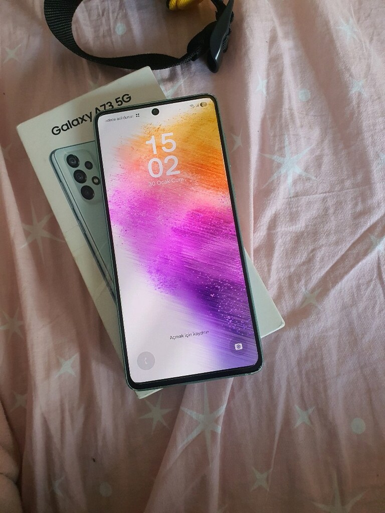 samsung a73 - 3