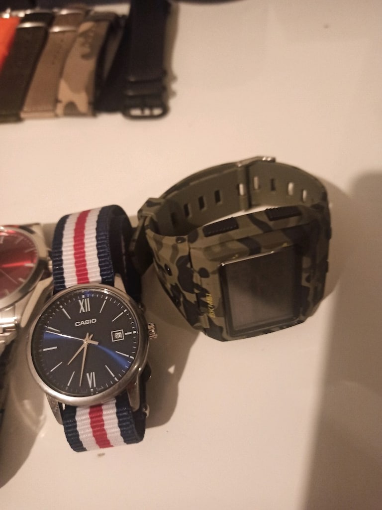 Satılık Casio Saatler, Kordonlar ve Standlar (Toplu Fiyat) - 8
