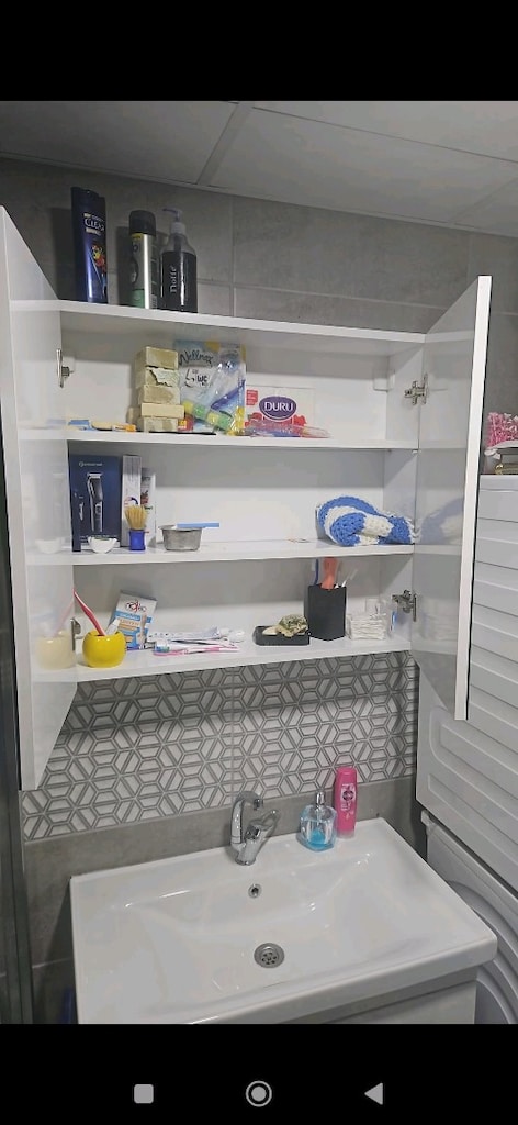 DOLAPLI AYNALI SIFIR LAVABO TAKIMI(BATARYA DAHİL) - 3