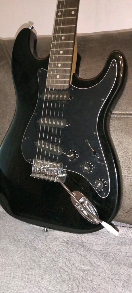 ELEKTRO GİTAR CUSTOM SHOP FENDER 3 MANYETİKLi STRAT. - 4
