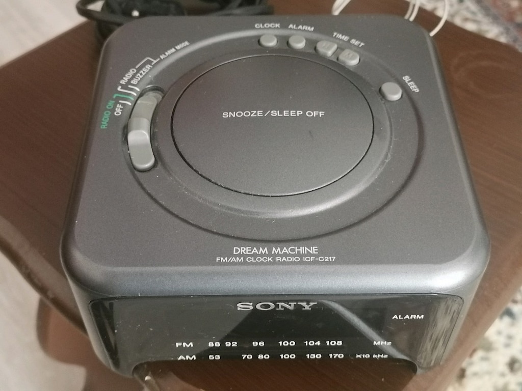 FIRSAT SONY RADYO ve ÇALAR SAAT - 4