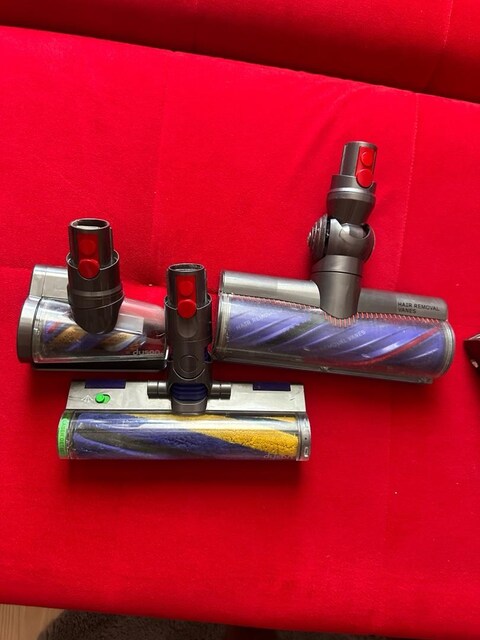 SORUNSUZ DYSON V12 fazlalıktan satıyoruz