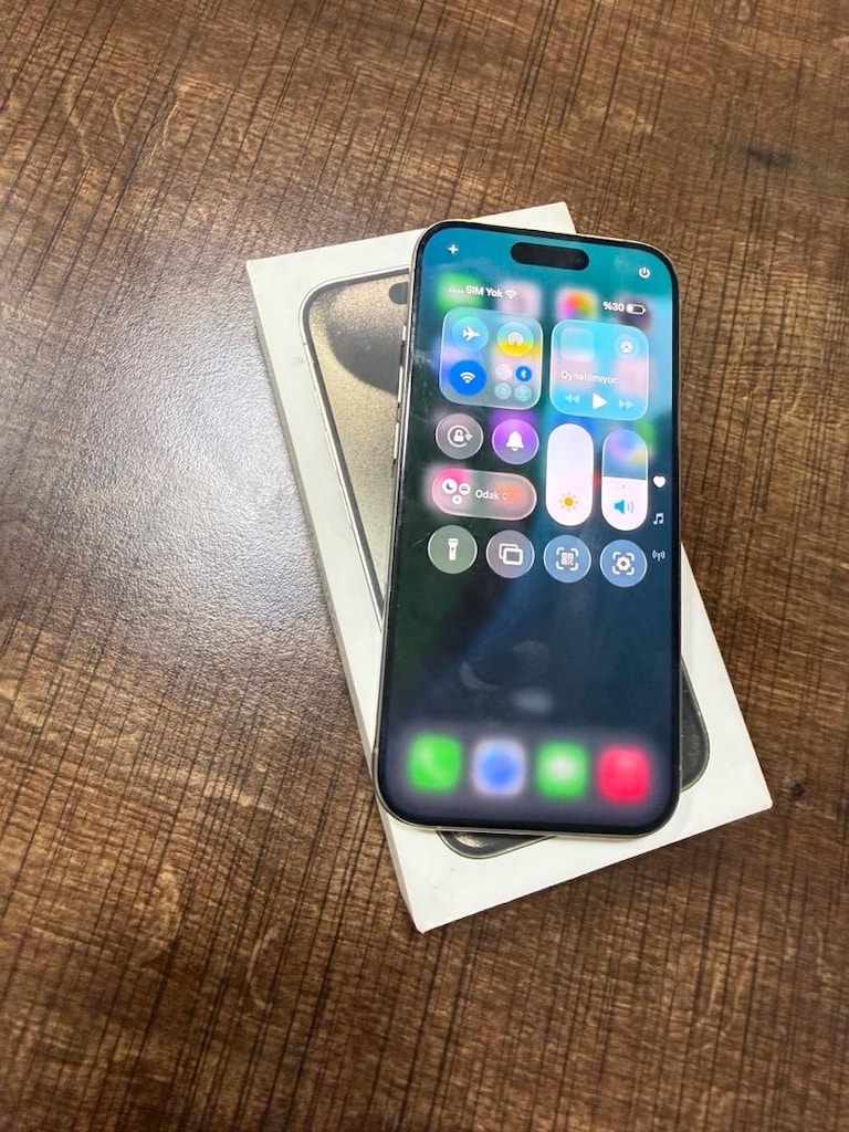 İPHONE 15 PRO 128 GB - 4