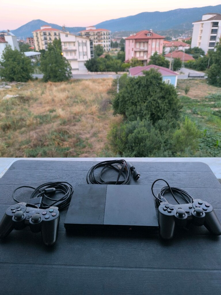 PlayStation 2 - 2