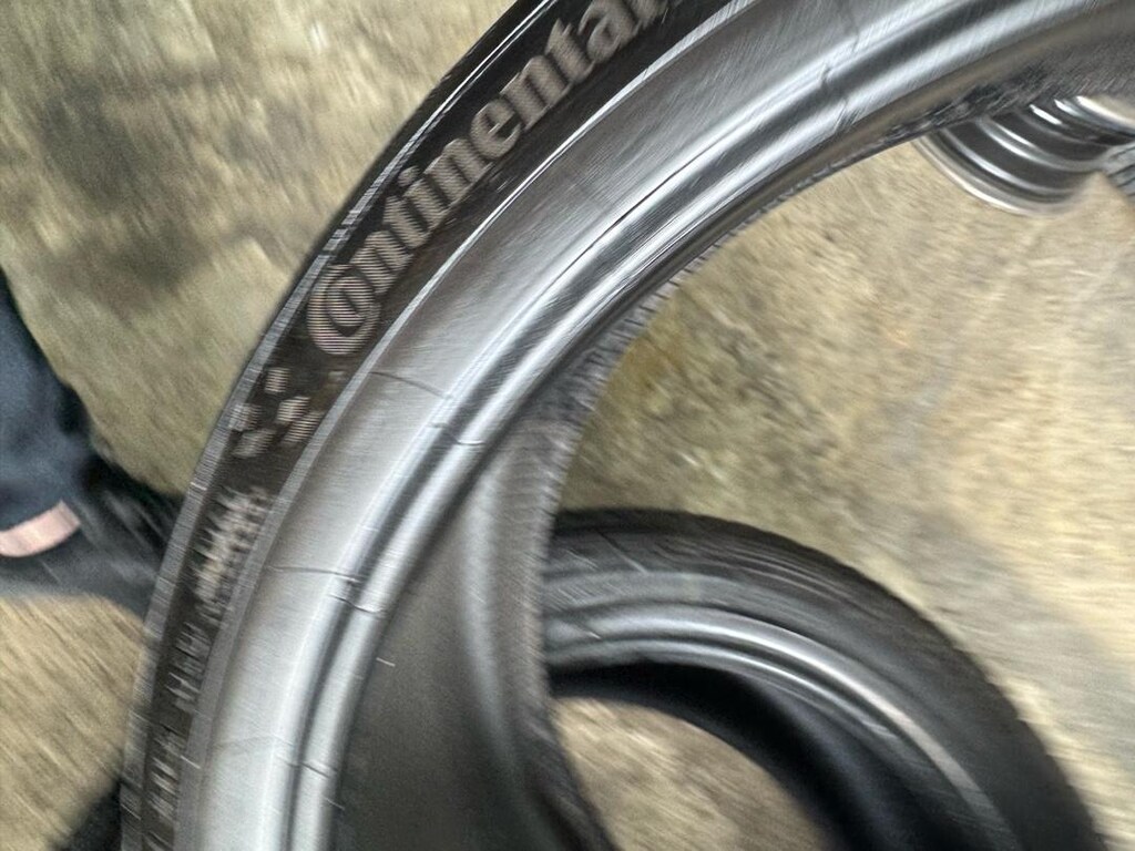 245 30 20 continental - 5
