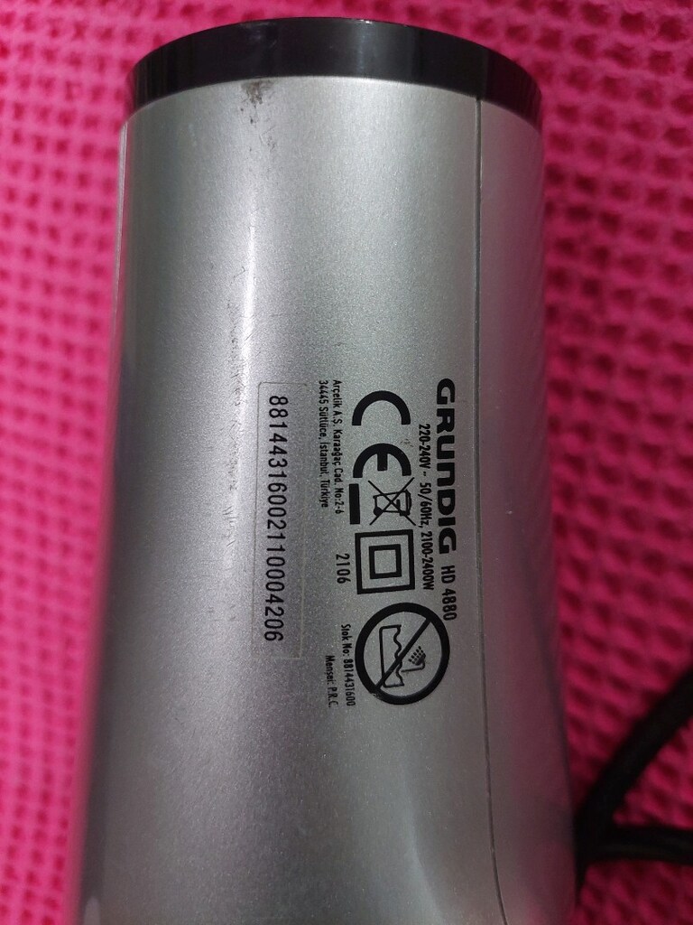 Gurundig saç kurutma makinesi.  Çalışır durumda. Başlığı  yok. - 5