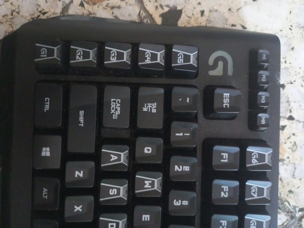 Logitech g910. klavye - 2