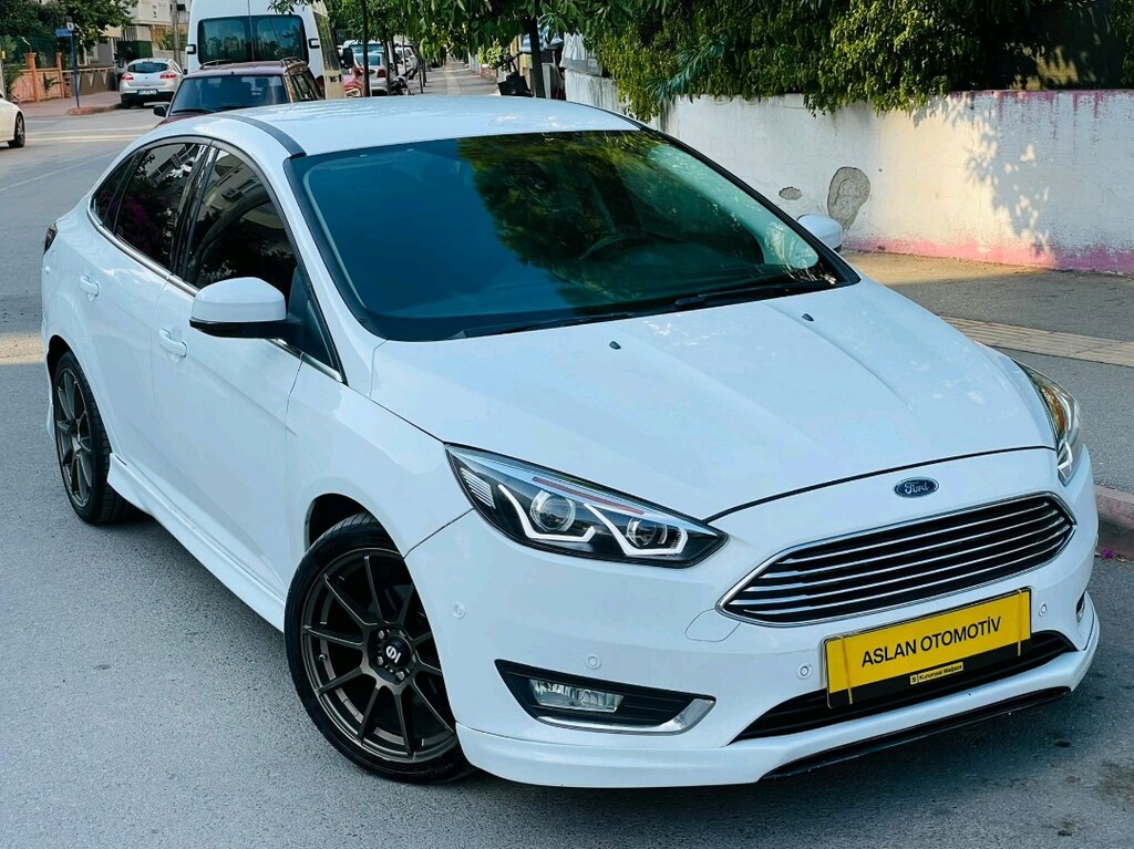 2016 Ford Focus Titanium 1.5 TDCI Powershift 120 Hp - 2