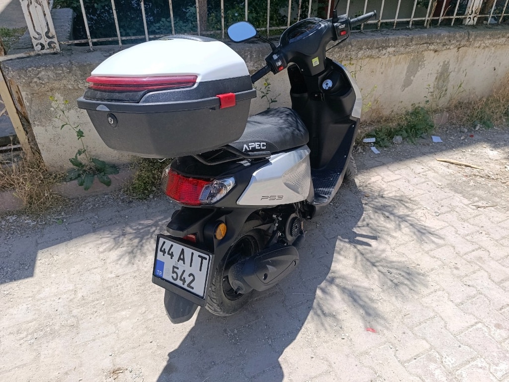 apec PS3 2 aylık motor b ehliyet kullanabilir. - 2