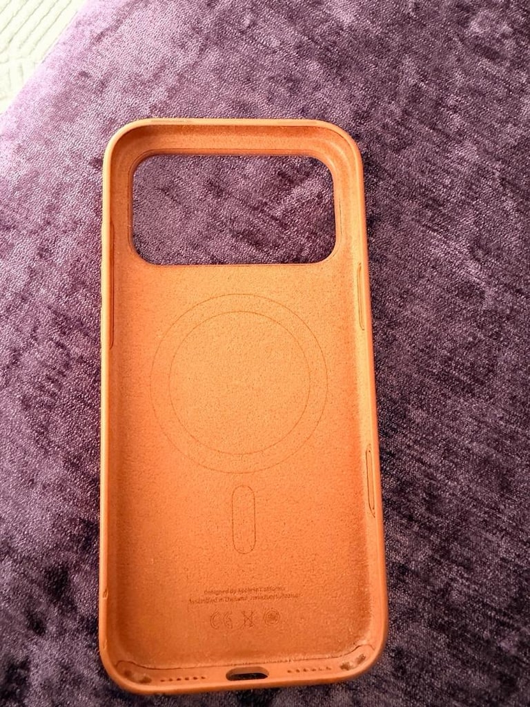 Apple iPhone 17 pro max için MagSafe özellikli silikon kılıf - 2