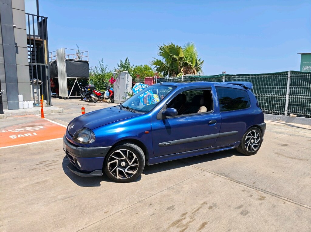 Renault Clio 1.6 Sport - 2