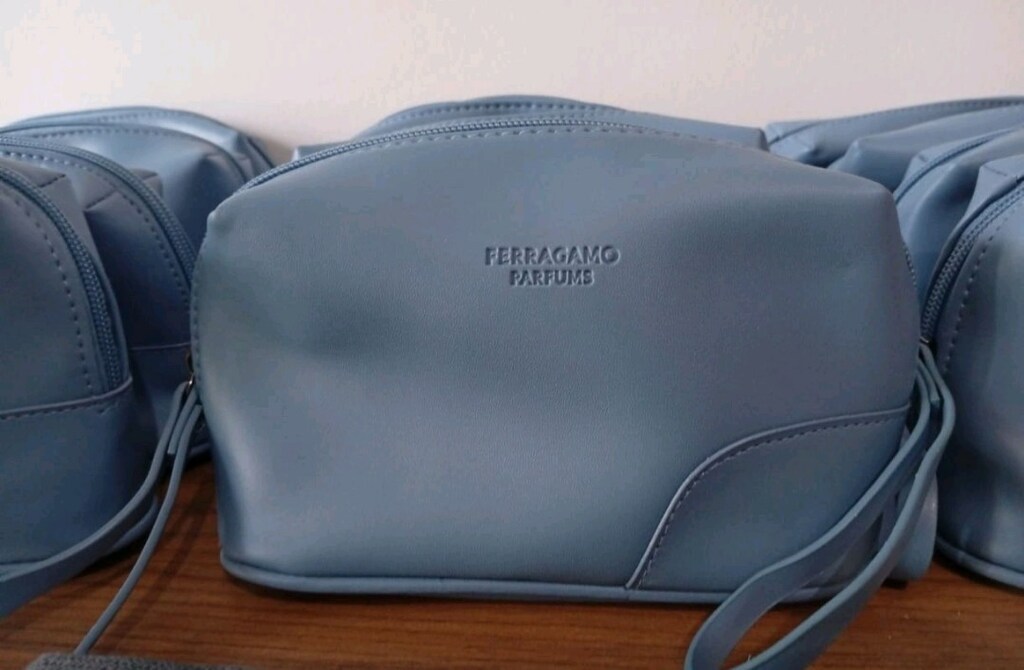 Salvatore Ferragamo THY Türk Hava Yolları Uzun Yurt Dışı Uçuş Çantası — görsel 2/2