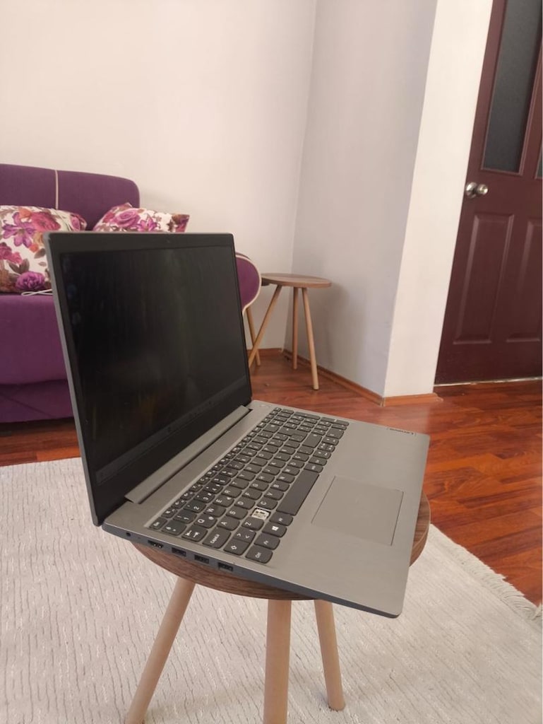 İ5 10. Nesil 256 GB ssd 8 GB ram Lenovo laptop - 4