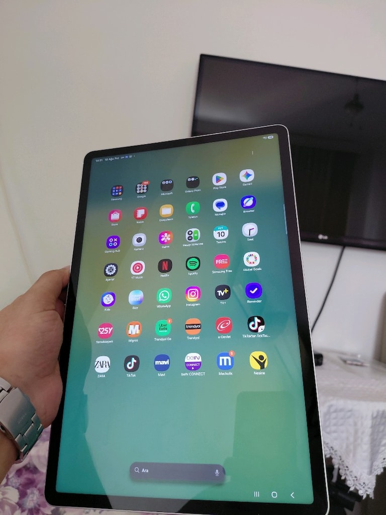 Galaxy Tab S10 FE+ 8 GB ram - 2