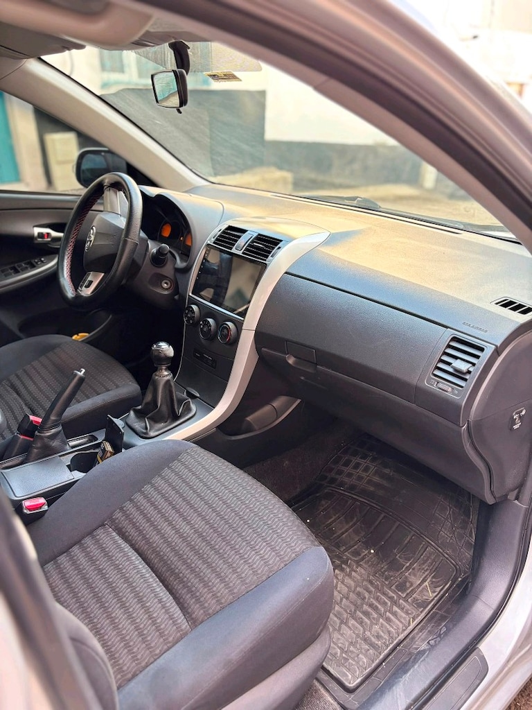 2012 TOYOTA COROLLA - 10