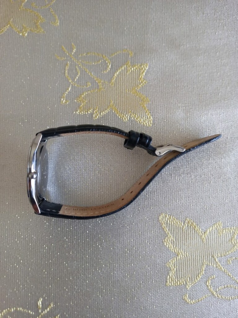 TIKIR TIKIR ÇALIŞAN İSVİÇRE YAPIMI KLASİK SAAT. - 6
