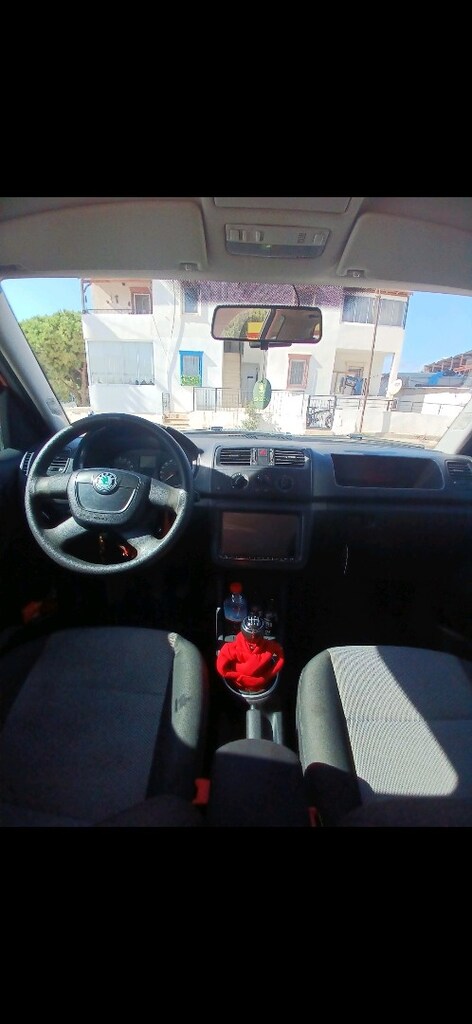 DİKKAT ÇEKMEK İSTEYENE 1.6 TDI ROOMSTER - 3