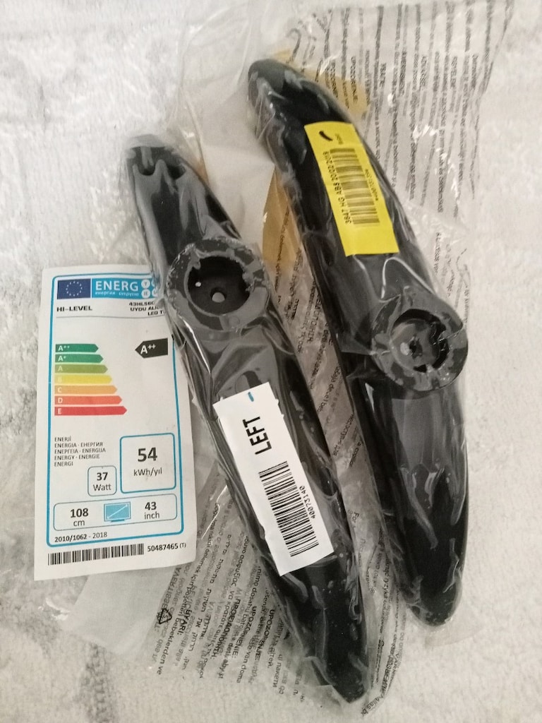 Hı _LEVEL TV ayağı hiç kullanılmadı sıfır paketli