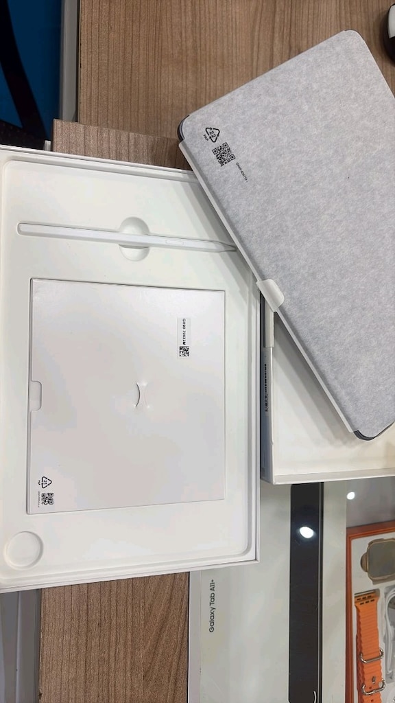 Galaxy Tab S11 - 2