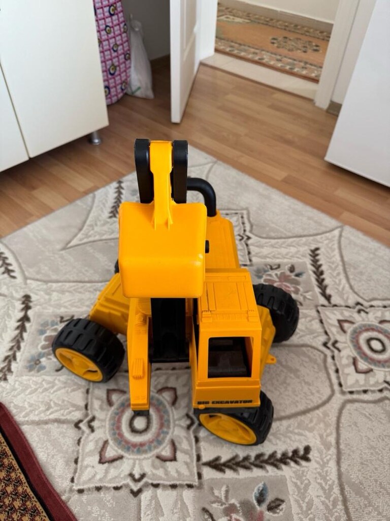 pilsan big excavator - 4