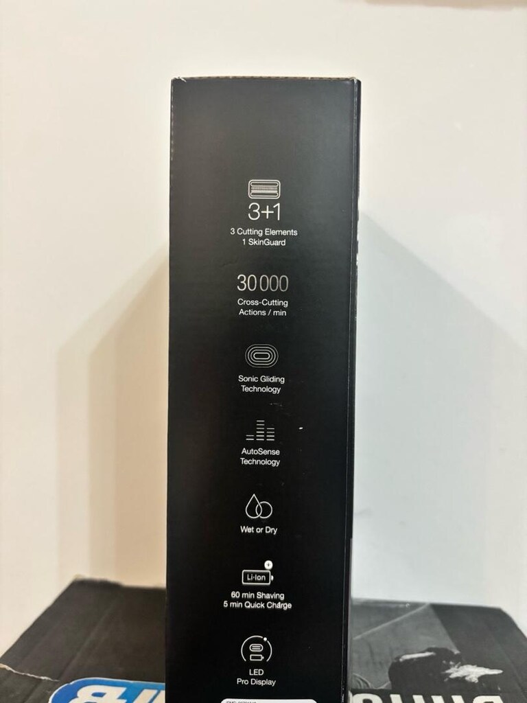 Braun Series 8 Model 8417S Silver - 3