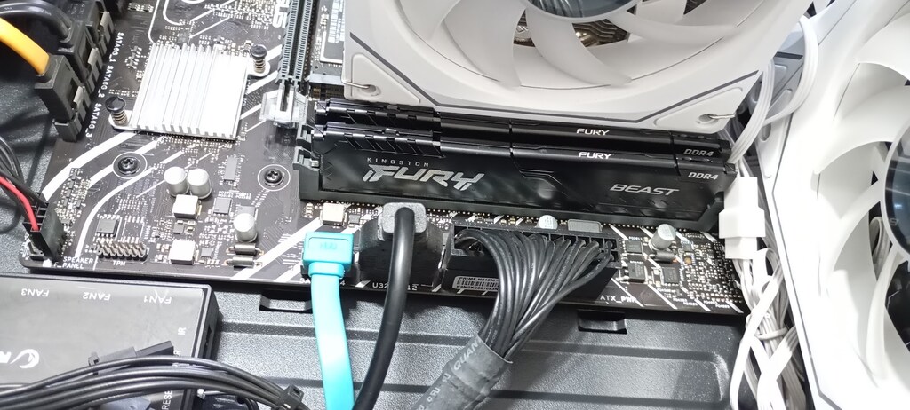 Tertemiz KINGSTON FURY BEAST 2x8=16 GB RAM 3200 Mhz CL 16 - 3