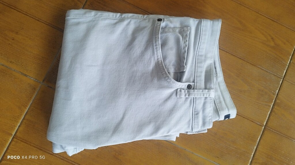 #Mavi jeans pantolon Eni çekilince 46 Boyu 103 Paça 18?? - 2