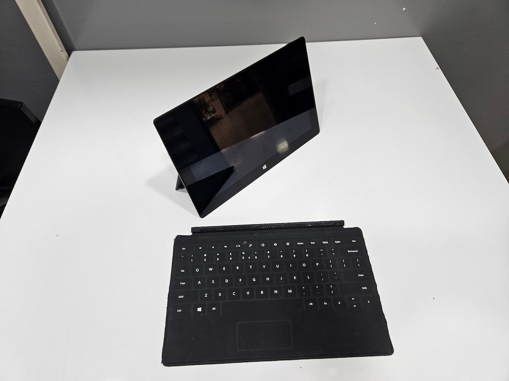 MİCROSOFT SURFACE + WİNDOWS RT+ DOKUNMATİK+ BATARYA SAĞLAM - 5