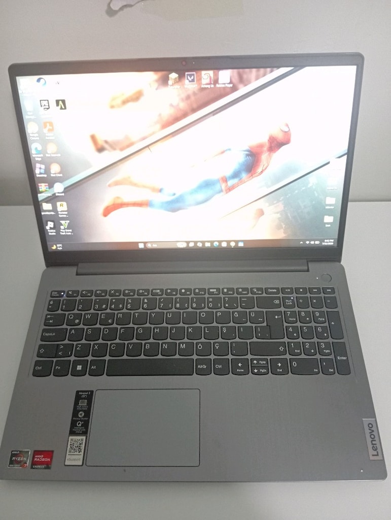 Lenovo IdeaPad 3 15ALC6 Laptop - 2