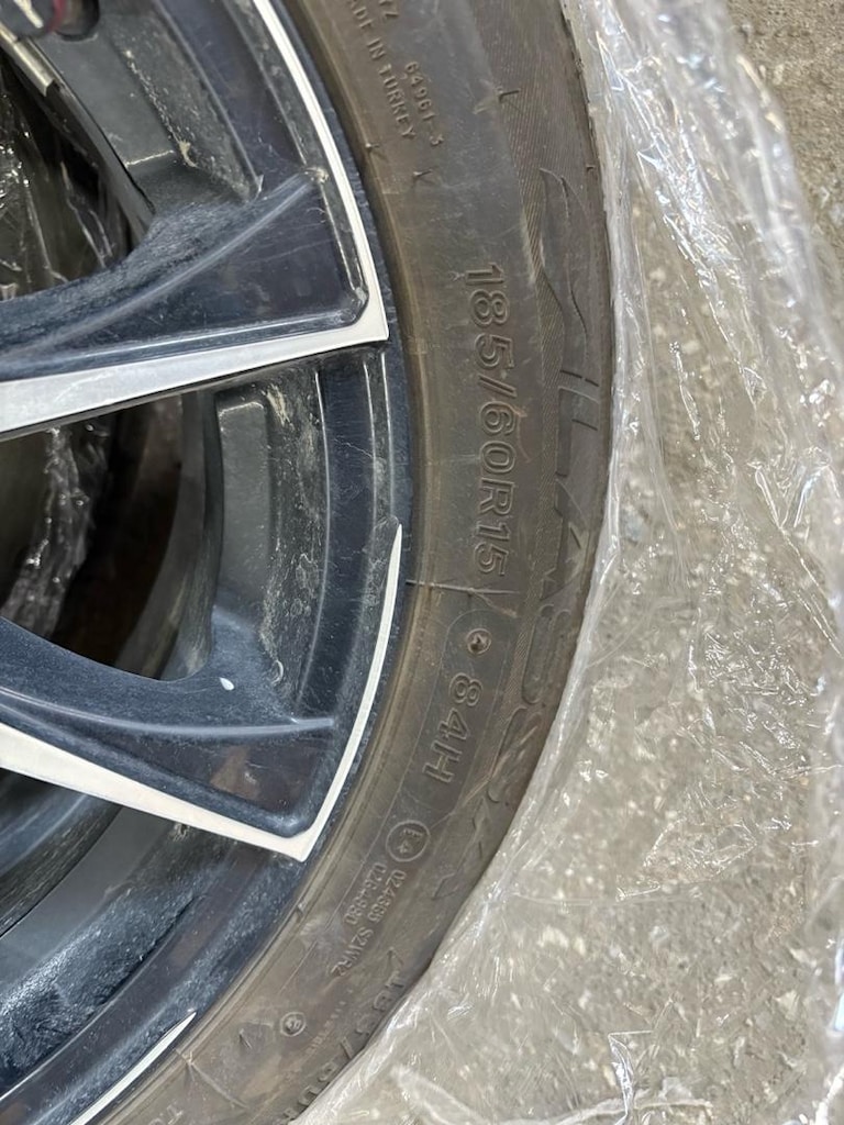 Sıfır ayarında Lassa Yazlık Lastik ve KM 1. Sınıf Çelik Jant takımı - 6