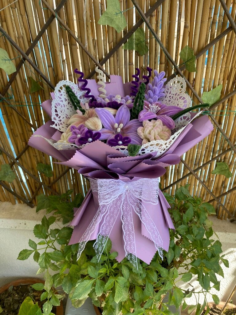 Mor lilyum buketi - 4