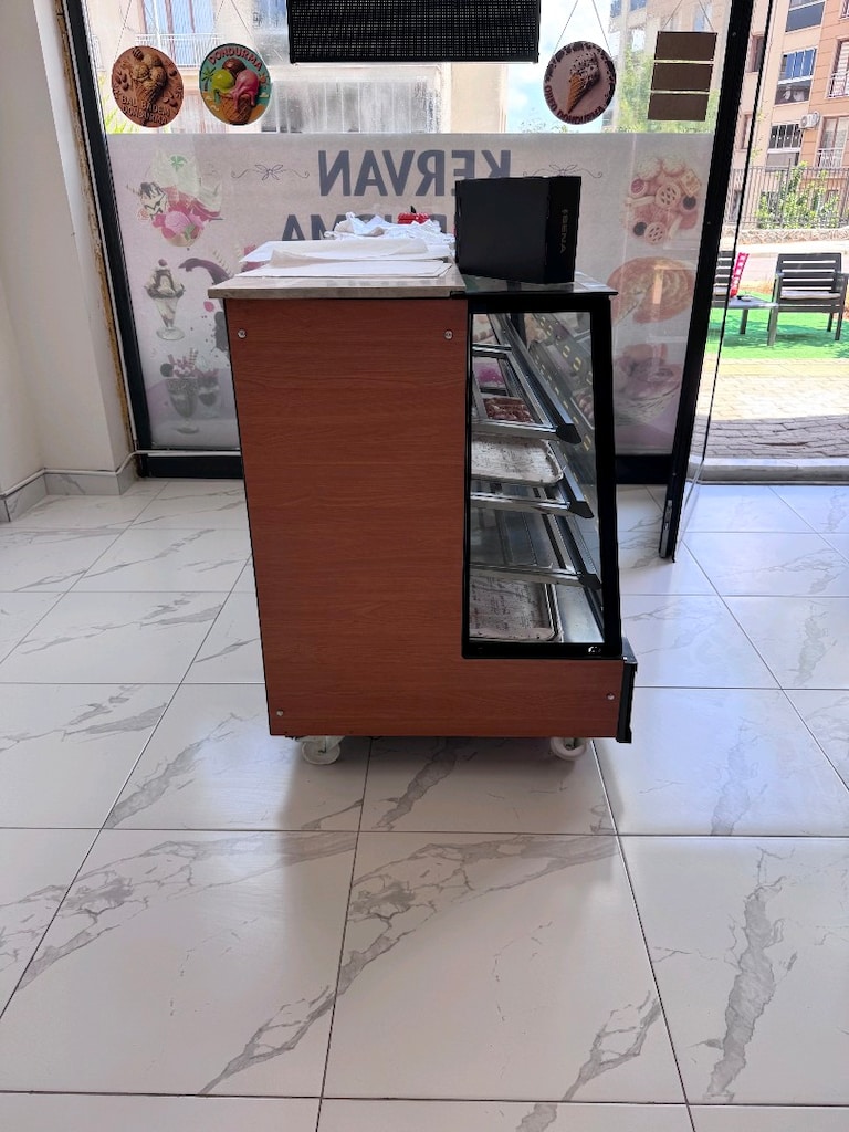 SATILIK POĞAÇA BÖREK DOLABI ISITMALI EN 2.15 BOY 1.20 DERINLIK 70 CM - 2