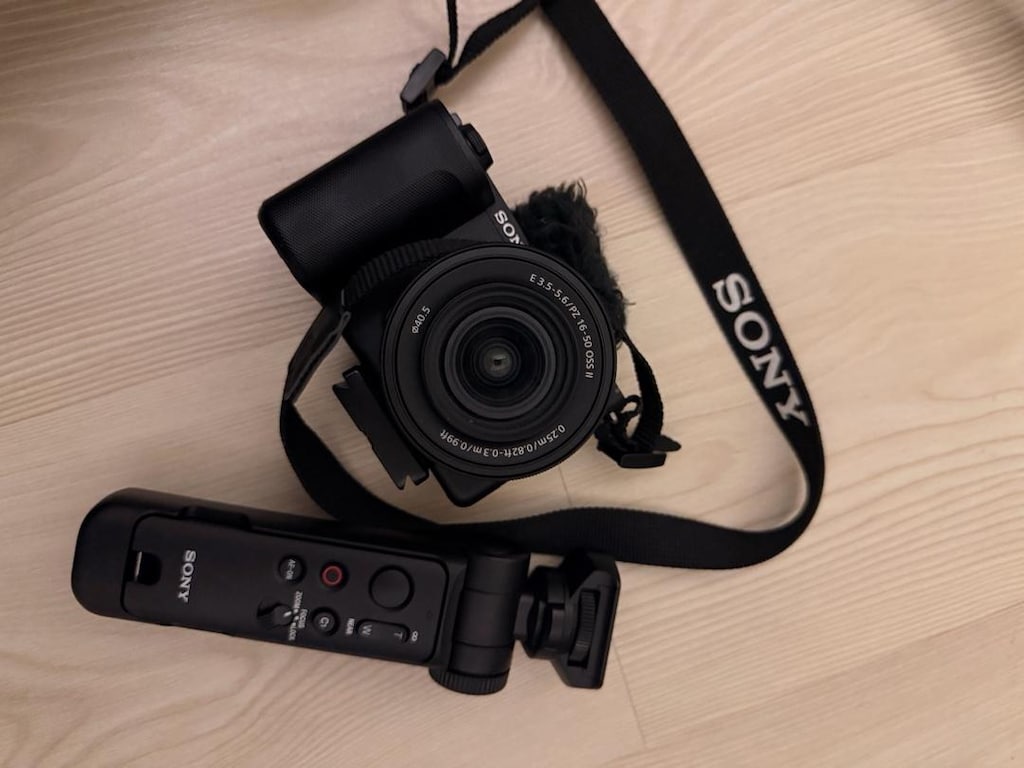 Sony ZV-E10 II Creator Set – 16-50mm + Sony Grip + Yedek Batarya+LED - 4