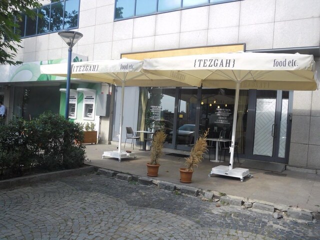 4e4 cafe restoran şemsiyesi