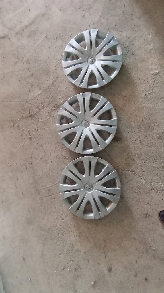 Toyota Corolla 205/55/16 jant kapağı - 2