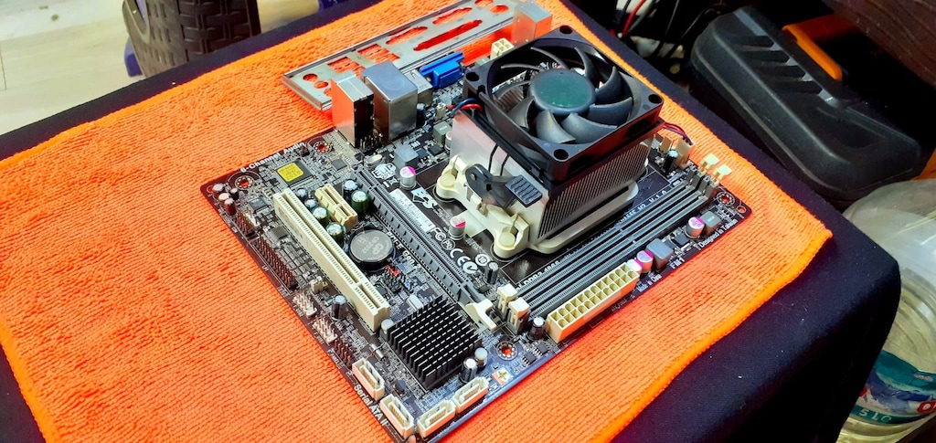 ECS A55F-M3 (1.0) FM1 Socket Anakart ve A4 3300 İşlemci - 6