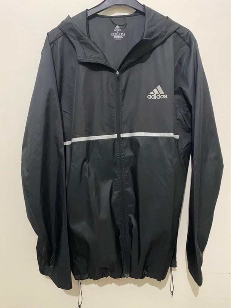 Adidas Orjinal yağmurluk