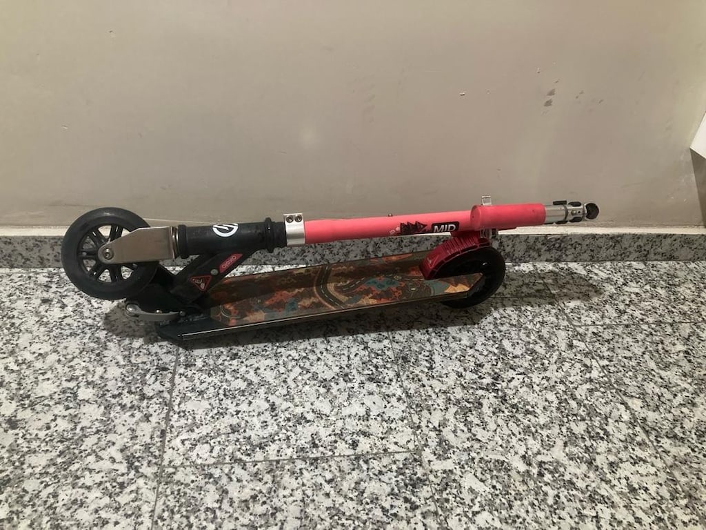 Decathlon B'twin Rockrıder 300, 24 jant 6 vites.scooter hediye - 2