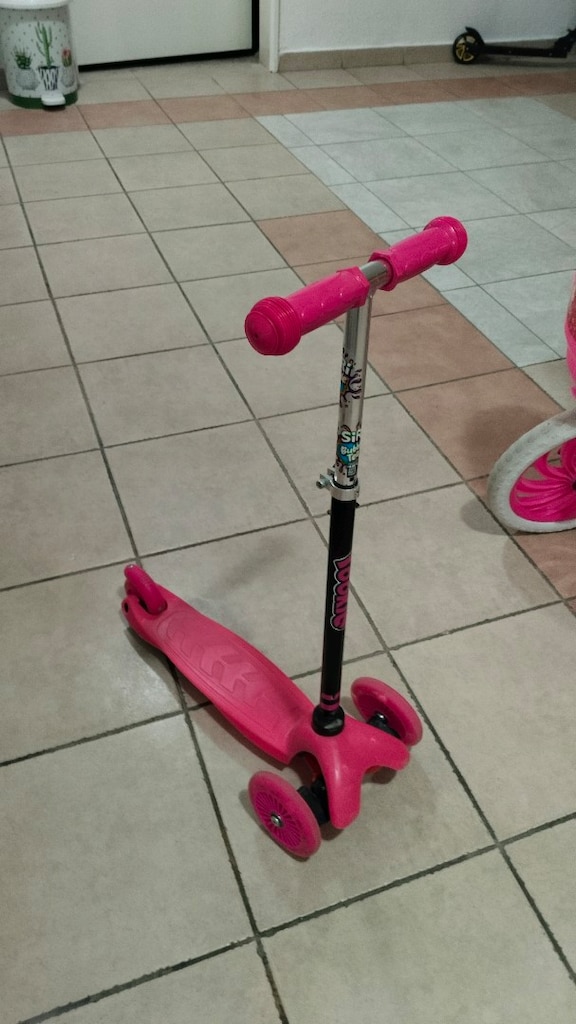 15 jant bisiklet ve Led Işıklı Scooter - 4