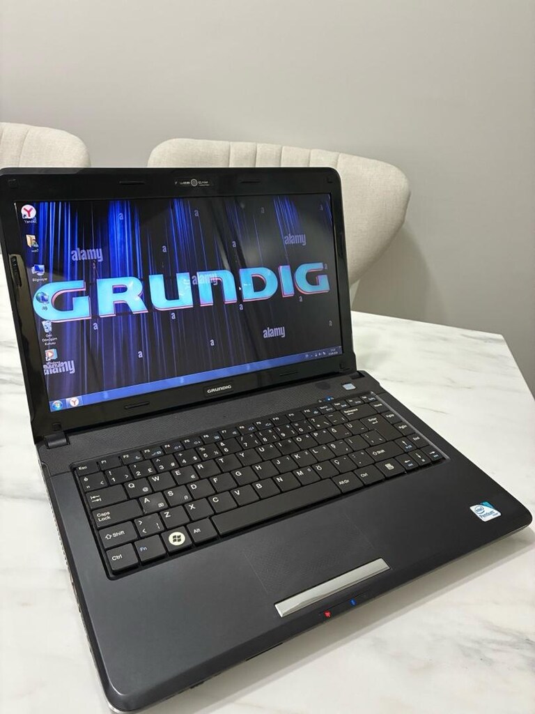 GRUNDIG 4 GB RAM LAPTOP - 2