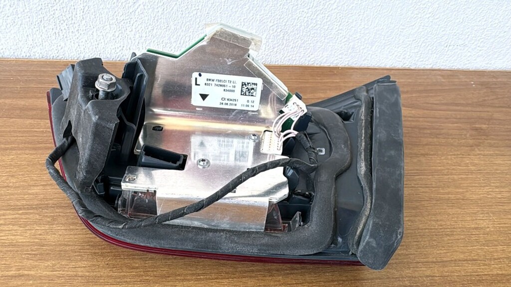 BMW F32 LCİ SOL İÇ STOP ORJİNAL ÇIKMA HATASIZ KARGO OLUR - 3