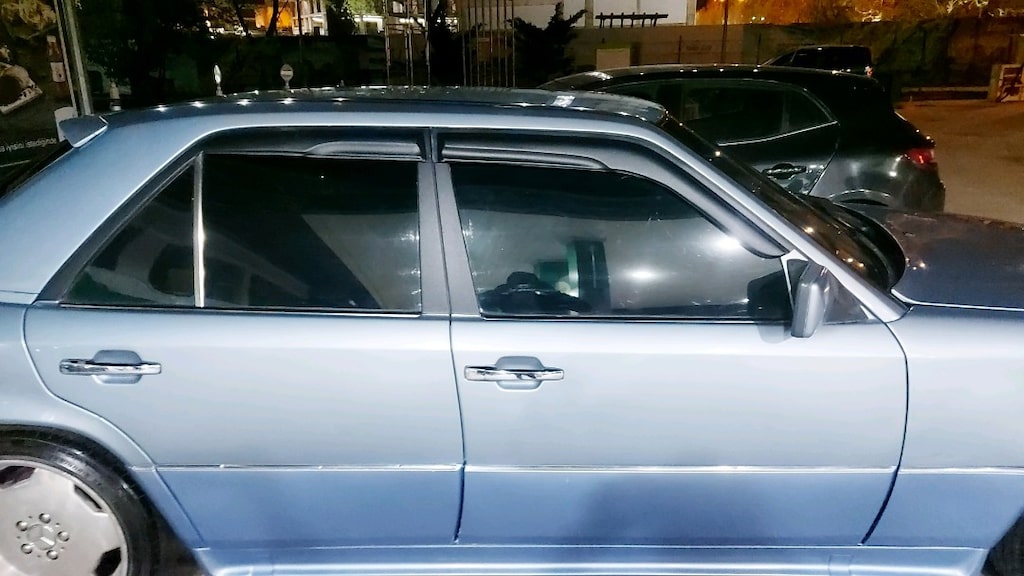 w 124 mercedes - 3