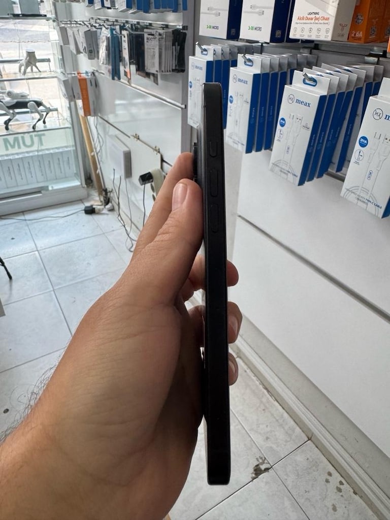 İPHONE 16 PRO MAX 256 GB PİL91 ÇİFT SIM - 3